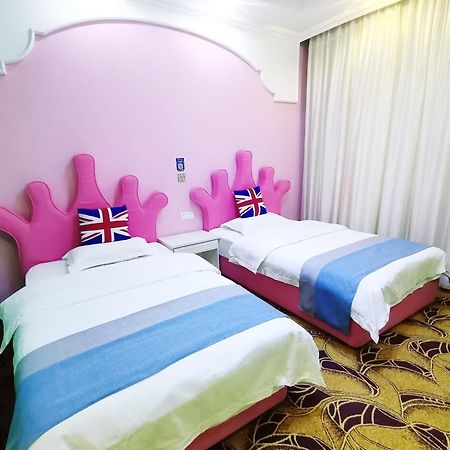 Emeishan Moon Bay Hotel Exterior foto